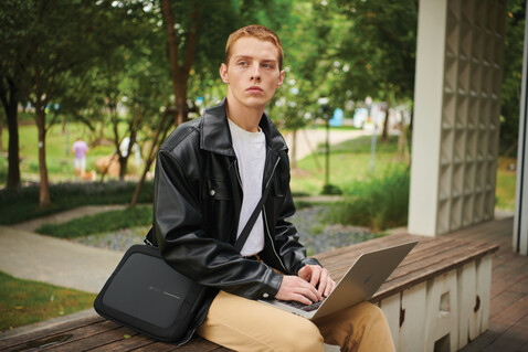 XD Design 16&quot; Laptop Tasche schwarz, grau bedrucken, Art.-Nr. P706.231