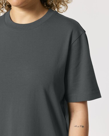 Sparker 2.0 - Das Relaxed Unisex-T-Shirt - Anthracite - XL bedrucken, Art.-Nr. STTU171C2531X Sparker 2.0 - Das Relaxed Unisex-T-Shirt - Anthracite - XL bedrucken, Art.-Nr. STTU171C2531X