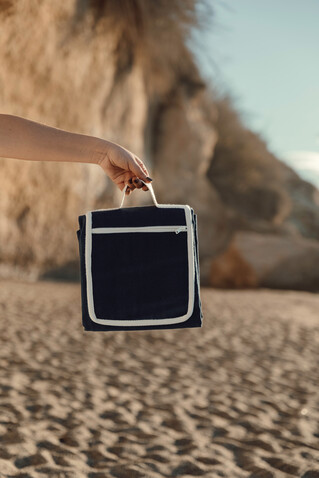 VINGA Volonne AWARE™ Picknickdecke aus recyceltem Canvas blau, off white bedrucken, Art.-Nr. V459115