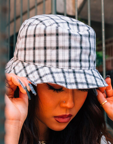 Flexfit Check Bucket Hat, White/Grey, One Size bedrucken, Art.-Nr. 693680610