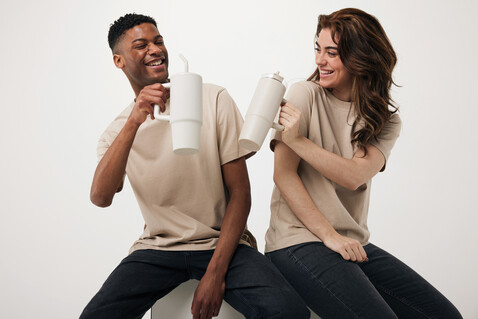Embrace Deluxe Becher aus RCS recyceltem Edelstahl 900ml beige bedrucken, Art.-Nr. P437.3019