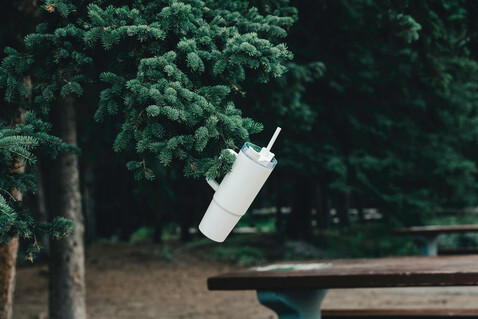 Tana Becher aus RCS recyceltem Kunststoff mit Griff 750ml weiß bedrucken, Art.-Nr. P437.103