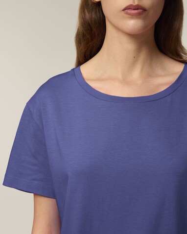 Stella Serena - Das Damen-T-Shirt mit weitem Rundhalsausschnitt - Dusk - XXL bedrucken, Art.-Nr. STTW173C3592X Stella Serena - Das Damen-T-Shirt mit weitem Rundhalsausschnitt - Dusk - XXL bedrucken, Art.-Nr. STTW173C3592X