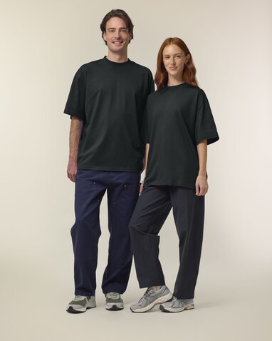 Blaster 2.0 - Das Oversized Unisex-T-Shirt mit Stehkragen - Black - 3XL bedrucken, Art.-Nr. STTU959C0023X Blaster 2.0 - Das Oversized Unisex-T-Shirt mit Stehkragen - Black - 3XL bedrucken, Art.-Nr. STTU959C0023X