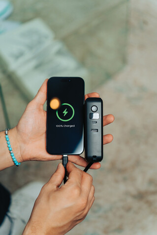 Urban Vitamin Eureka RCS rec. 65W-10.000mAh Hybrid-Ladegerät schwarz bedrucken, Art.-Nr. P301.9901 Urban Vitamin Eureka RCS rec. 65W-10.000mAh Hybrid-Ladegerät schwarz bedrucken, Art.-Nr. P301.9901