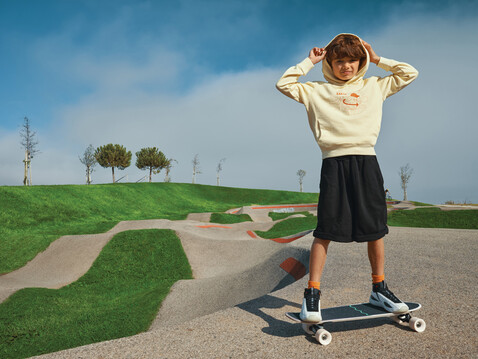 IQONIQ Yengo KidsHoodie mit Seitentaschen aus rec. Baumwolle cream yellow bedrucken, Art.-Nr. T6404.036.910