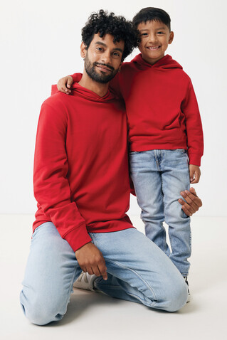 IQONIQ Yengo KidsHoodie mit Seitentaschen aus rec. Baumwolle rot bedrucken, Art.-Nr. T6404.029.78 IQONIQ Yengo KidsHoodie mit Seitentaschen aus rec. Baumwolle rot bedrucken, Art.-Nr. T6404.029.78