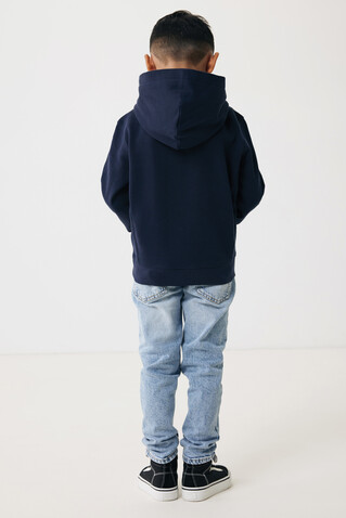 IQONIQ Yengo KidsHoodie mit Seitentaschen aus rec. Baumwolle navy blau bedrucken, Art.-Nr. T6404.002.910 IQONIQ Yengo KidsHoodie mit Seitentaschen aus rec. Baumwolle navy blau bedrucken, Art.-Nr. T6404.002.910