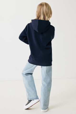 IQONIQ Yengo KidsHoodie mit Seitentaschen aus rec. Baumwolle navy blau bedrucken, Art.-Nr. T6404.002.910 IQONIQ Yengo KidsHoodie mit Seitentaschen aus rec. Baumwolle navy blau bedrucken, Art.-Nr. T6404.002.910