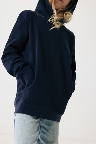 IQONIQ Yengo KidsHoodie mit Seitentaschen aus rec. Baumwolle navy blau bedrucken, Art.-Nr. T6404.002.910 IQONIQ Yengo KidsHoodie mit Seitentaschen aus rec. Baumwolle navy blau bedrucken, Art.-Nr. T6404.002.910