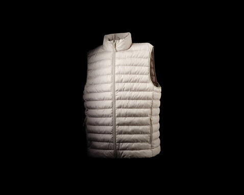 IQONIQ Meru Herren Bodywarmer aus recyceltem Polyester beige bedrucken, Art.-Nr. T1702.030.S IQONIQ Meru Herren Bodywarmer aus recyceltem Polyester beige bedrucken, Art.-Nr. T1702.030.S