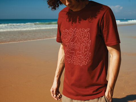 IQONIQ Brett T-Shirt aus recycelter Baumwolle burgunderrot bedrucken, Art.-Nr. T9107.007.XXXL IQONIQ Brett T-Shirt aus recycelter Baumwolle burgunderrot bedrucken, Art.-Nr. T9107.007.XXXL