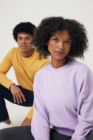 IQONIQ Zion Rundhals-Sweater aus recycelter Baumwolle ochre yellow bedrucken, Art.-Nr. T9300.021.M IQONIQ Zion Rundhals-Sweater aus recycelter Baumwolle ochre yellow bedrucken, Art.-Nr. T9300.021.M