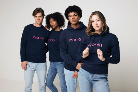 IQONIQ Zion Rundhals-Sweater aus recycelter Baumwolle navy blau bedrucken, Art.-Nr. T9300.002.5XL