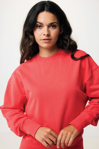 IQONIQ Kruger Relax-Rundhals-Sweater aus recycelt. Baumwolle luscious red bedrucken, Art.-Nr. T9302.008.XXXL