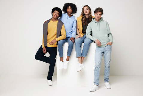 IQONIQ Jasper Hoodie aus recycelter Baumwolle ochre yellow bedrucken, Art.-Nr. T9400.021.XXXL IQONIQ Jasper Hoodie aus recycelter Baumwolle ochre yellow bedrucken, Art.-Nr. T9400.021.XXXL