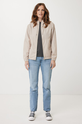 IQONIQ Logan Lightweight Jacke aus recyceltem Polyester beige bedrucken, Art.-Nr. T9701.030.M IQONIQ Logan Lightweight Jacke aus recyceltem Polyester beige bedrucken, Art.-Nr. T9701.030.M