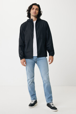 IQONIQ Logan Lightweight Jacke aus recyceltem Polyester schwarz bedrucken, Art.-Nr. T9701.001.XS