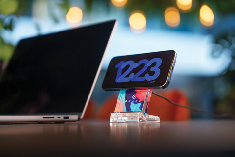 Magcharge 15W magnetischer Wireless-Charging-Stand transparent bedrucken, Art.-Nr. P309.0800