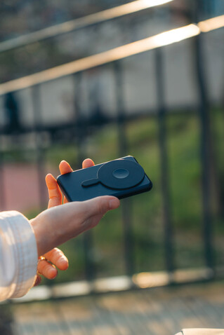 Urban Vitamin Redwood 5-in-1 5.000mAh 20W PD magn. Powerbank schwarz bedrucken, Art.-Nr. P322.7101