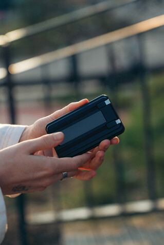 Urban Vitamin Redwood 5-in-1 5.000mAh 20W PD magn. Powerbank schwarz bedrucken, Art.-Nr. P322.7101