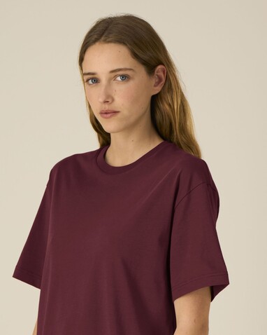 Breezer - Das Relaxed Unisex-T-Shirt - Burgundy - L bedrucken, Art.-Nr. STTU964C2441L Breezer - Das Relaxed Unisex-T-Shirt - Burgundy - L bedrucken, Art.-Nr. STTU964C2441L