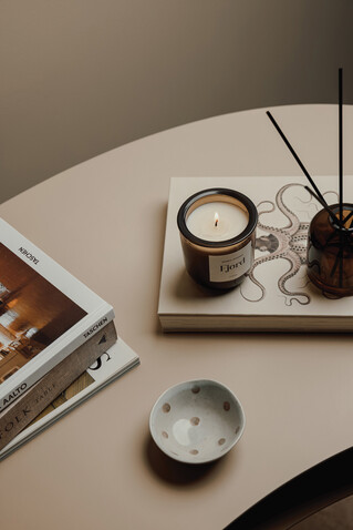VINGA Nordic Essence Ambiente-Set blau, dunkelbraun bedrucken, Art.-Nr. V2620605 VINGA Nordic Essence Ambiente-Set blau, dunkelbraun bedrucken, Art.-Nr. V2620605