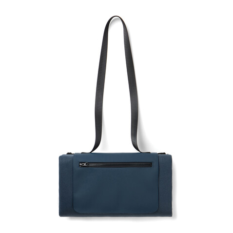 VINGA Baltimore RCS Picknick-Decke navy blau bedrucken, Art.-Nr. V4590325 VINGA Baltimore RCS Picknick-Decke navy blau bedrucken, Art.-Nr. V4590325