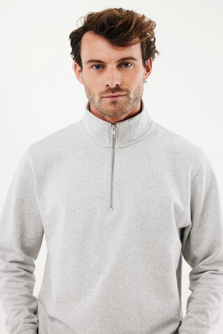 IQONIQ Elgon Quarter-Zip-Sweater aus rec. Baumwolle light heather grey bedrucken, Art.-Nr. T9601.032.4XL