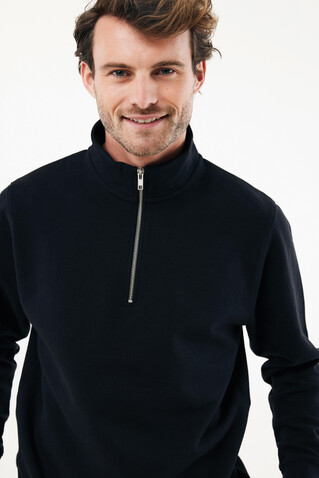 IQONIQ Elgon Quarter-Zip-Sweater aus rec. Baumwolle schwarz bedrucken, Art.-Nr. T9601.001.S IQONIQ Elgon Quarter-Zip-Sweater aus rec. Baumwolle schwarz bedrucken, Art.-Nr. T9601.001.S