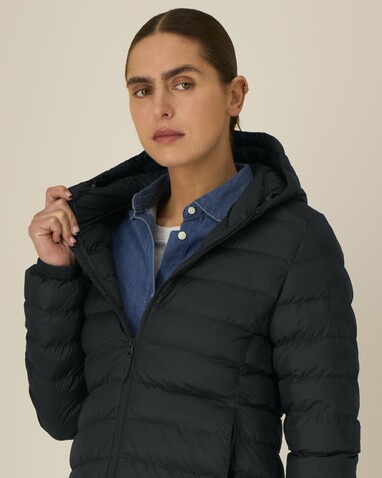 Stella Voyager 2.0 - Die wattierte Damen-Jacke - Black - M bedrucken, Art.-Nr. STJW191C0021M