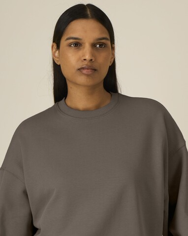 Radder 2.0 - Das Oversized Rundhals-Unisex-Sweatshirt - Mocha - 3XL bedrucken, Art.-Nr. STSU208C1353X