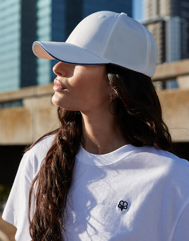 Beechfield Team Sports-Tech Cap, White/French Navy, One Size bedrucken, Art.-Nr. 114690530