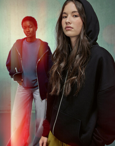 B &amp; C Influence Zip Hood, Black, XS bedrucken, Art.-Nr. 209421011