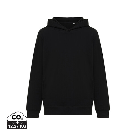 IQONIQ Yengo KidsHoodie mit Seitentaschen aus rec. Baumwolle schwarz bedrucken, Art.-Nr. T6404.001.34 IQONIQ Yengo KidsHoodie mit Seitentaschen aus rec. Baumwolle schwarz bedrucken, Art.-Nr. T6404.001.34