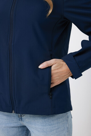 IQONIQ Makalu Damen Softshelljacke aus recyceltem Polyester navy blau bedrucken, Art.-Nr. T4700.002.M IQONIQ Makalu Damen Softshelljacke aus recyceltem Polyester navy blau bedrucken, Art.-Nr. T4700.002.M