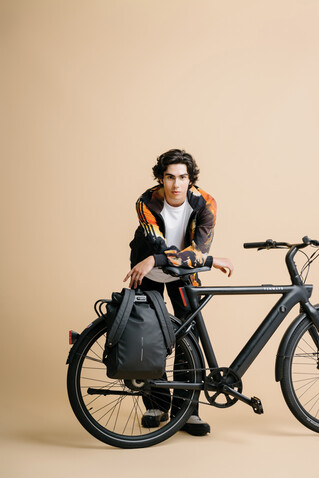 Urban wasserabweisender Fahrrad-Rucksack schwarz, grau bedrucken, Art.-Nr. P706.3101