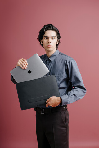 XD Design 14" Mobile Office Sleeve schwarz, schwarz bedrucken, Art.-Nr. P788.2001 XD Design 14" Mobile Office Sleeve schwarz, schwarz bedrucken, Art.-Nr. P788.2001