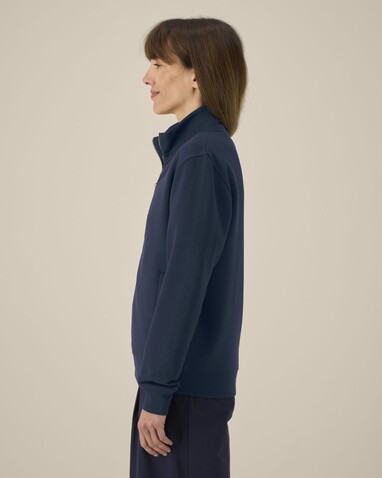 Trailer 2.0 - Das Unisex-Sweatshirt mit Reißverschluss und Stehkragen - French Navy - XS bedrucken, Art.-Nr. STSU253C727XS Trailer 2.0 - Das Unisex-Sweatshirt mit Reißverschluss und Stehkragen - French Navy - XS bedrucken, Art.-Nr. STSU253C727XS