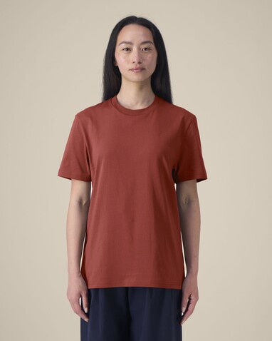 Creator 2.0 - Das Iconic Unisex-T-Shirt - Earthy Red - XL bedrucken, Art.-Nr. STTU169C1501X