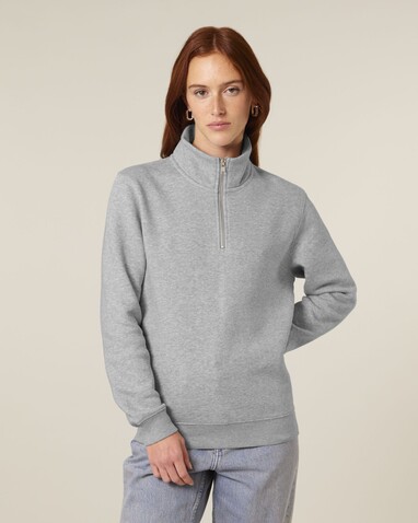 Trucker 2.0 - Das Unisex-Sweatshirt mit kurzem Reißverschluss - Heather Grey - 5XL bedrucken, Art.-Nr. STSU204C2505X Trucker 2.0 - Das Unisex-Sweatshirt mit kurzem Reißverschluss - Heather Grey - 5XL bedrucken, Art.-Nr. STSU204C2505X