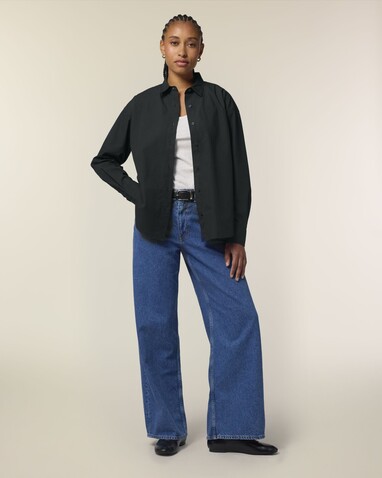 Stella Styler Shirt - Das Relaxed Damen-Popelinehemd - Black - S bedrucken, Art.-Nr. STWW973C0021S Stella Styler Shirt - Das Relaxed Damen-Popelinehemd - Black - S bedrucken, Art.-Nr. STWW973C0021S