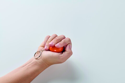 Schlüsselring Kugelform PU - Orange bedrucken, Art.-Nr. MO2454-10