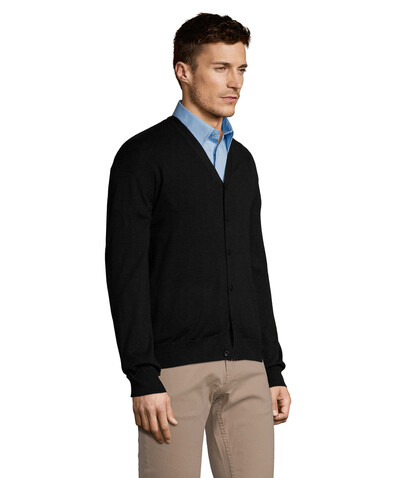 GOLDEN MEN V-NECK CARDIGAN - Schwarz bedrucken, Art.-Nr. S90011-BK-S GOLDEN MEN V-NECK CARDIGAN - Schwarz bedrucken, Art.-Nr. S90011-BK-S