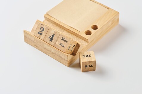 Tischkalender Bambus - Holz bedrucken, Art.-Nr. MO2250-40 Tischkalender Bambus - Holz bedrucken, Art.-Nr. MO2250-40