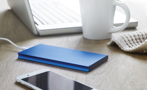 Powerbank 8000 mAh - Königsblau bedrucken, Art.-Nr. MO8839-37 Powerbank 8000 mAh - Königsblau bedrucken, Art.-Nr. MO8839-37