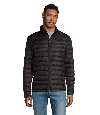 WILSON HERREN Jacke380T - Schwarz bedrucken, Art.-Nr. S02898-BK-XL WILSON HERREN Jacke380T - Schwarz bedrucken, Art.-Nr. S02898-BK-XL