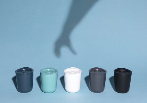 Antimikrobieller Kaffeebecher im klassischen Design grau bedrucken, Art.-Nr. P432.092