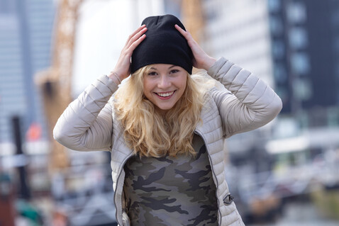 Impact AWARE™ Classic Beanie mit Polylana® schwarz bedrucken, Art.-Nr. P453.371