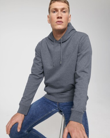 RE-Cruiser - Der Unisex-Hoodie mit trockenem Griff aus recycelter Baumwolle - RE-Navy - S bedrucken, Art.-Nr. STSU800C6011S